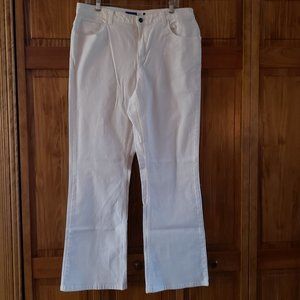 LIZ CLAIBORNE white jeans sz 12  woman
